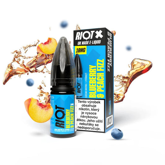 E-liquid RIOT X Salt Blueberry & Peach Fizz s 10 mg nikotinu na ml, kombinace sladkých borůvek a jemně šťavnaté broskve s lehkým šumivým efektem, lehce nasládlá, svěží a šťavnatá chuť